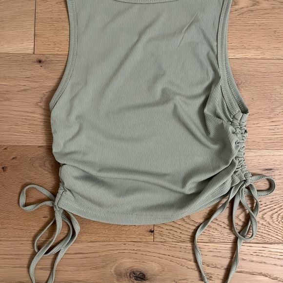 Tank top - Picture 3 of 3